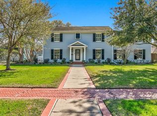 2495 Long St Beaumont TX 77702 Zillow