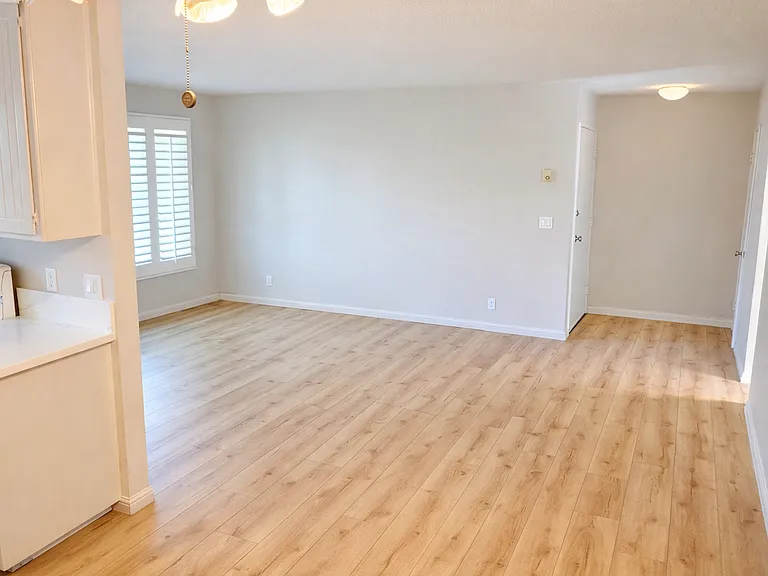 4560 Maple Ave #127 — Photo 7