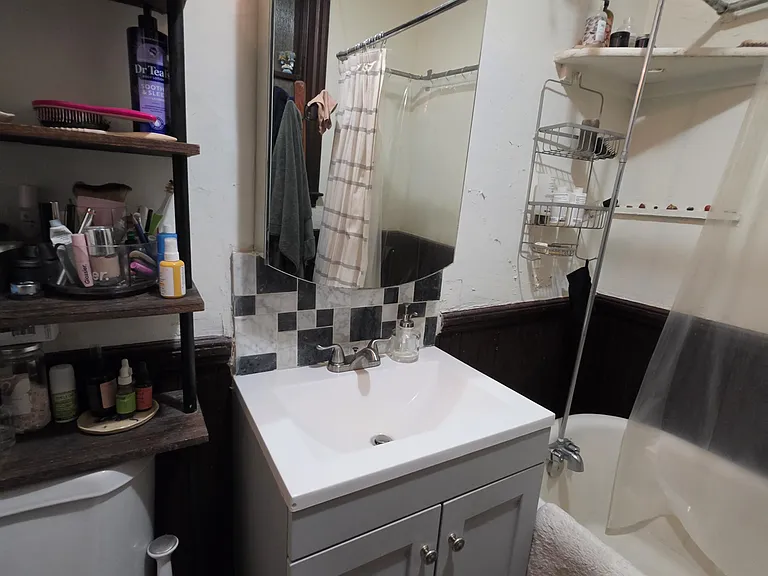 27 Stone Ave #1 — Photo 11