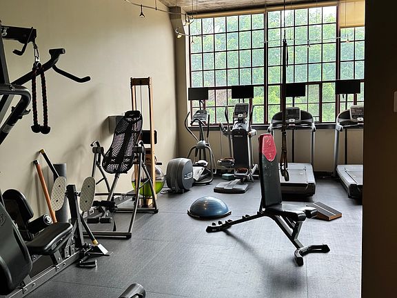 work out room
