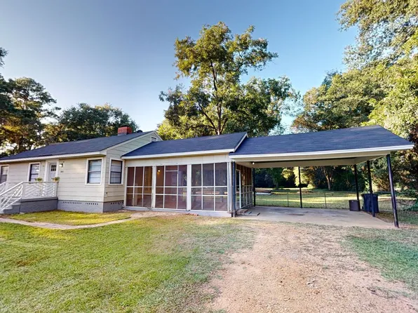 3881 Gober Rd, Millbrook, AL 36054