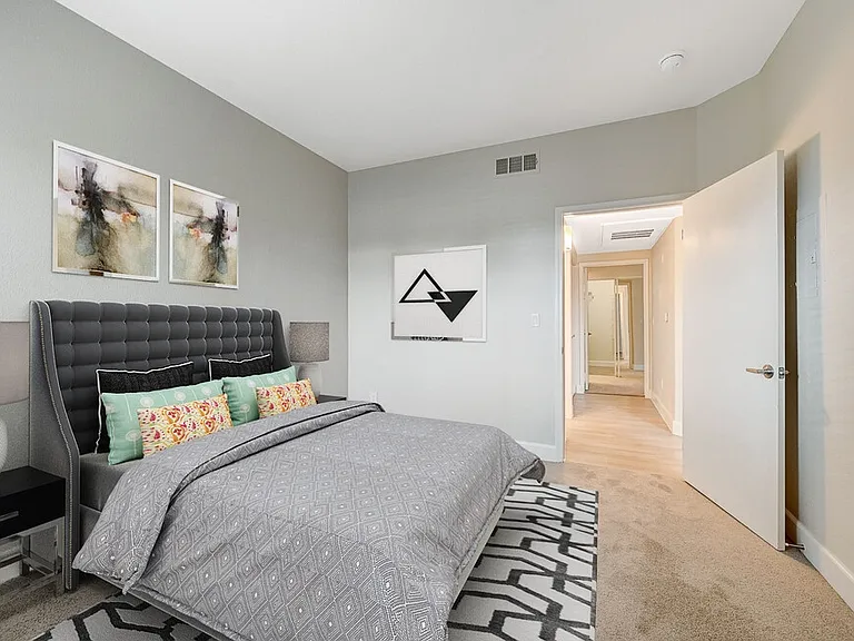 Canyon Villas Apartments — Photo 37