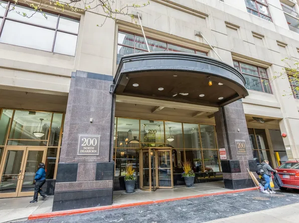 200 N Dearborn St Unit 2803, Chicago, IL 60601