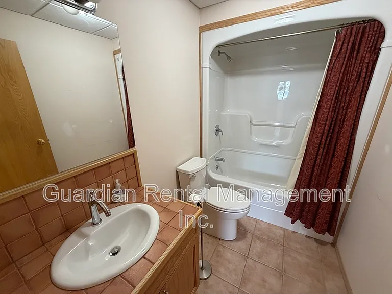 2196 Falconcrest Dr — Photo 34
