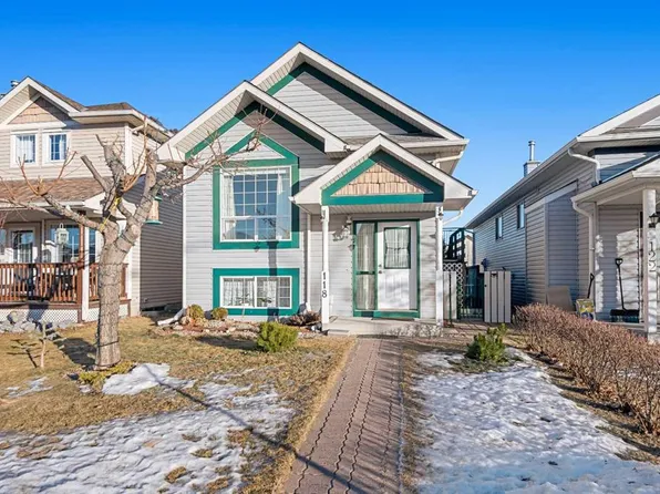 118 W Bridleridge Way SW, Calgary, AB T2Y 4K8