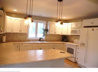 8 Soucy Ln, Waterboro, ME 04087