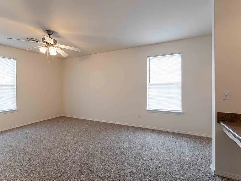 Battlefield Park Apartments — Photo 66