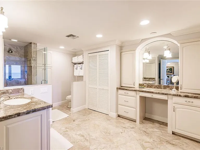 2885 Gulf Shore Blvd N #302 — Photo 23