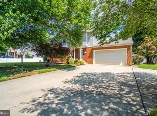3105 Collie Ln, Falls Church, VA 22044