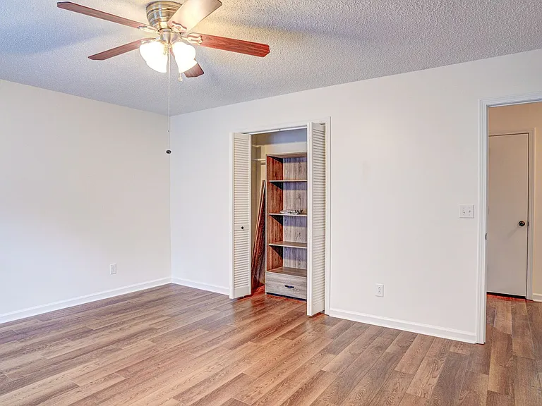1709 Herrin Dr — Photo 11