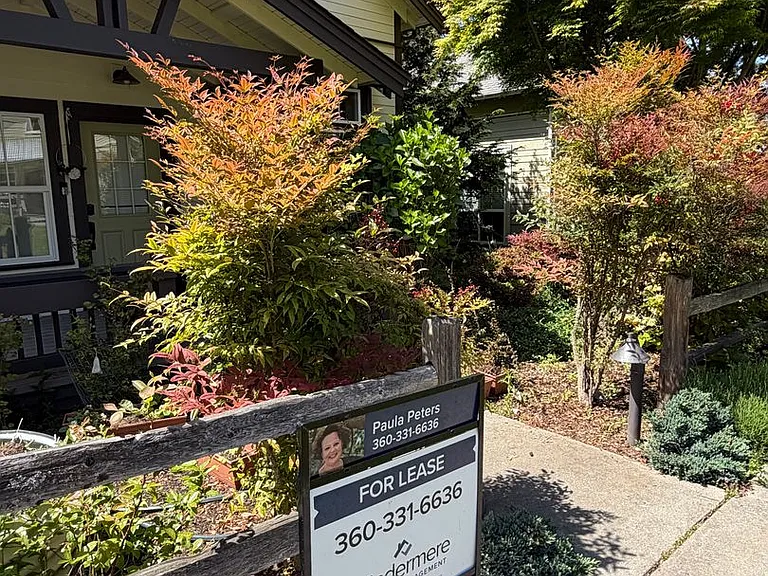 1086 Village Loop — Photo 44