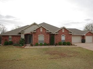 4075 Old Country Cir, Edmond, OK 73034