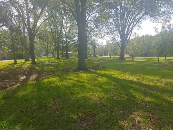 4323 Treuil Rd, Port Allen, LA 70767