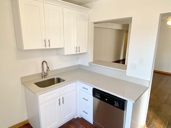 2nd image of 1361 W Sunnyside Ave #2