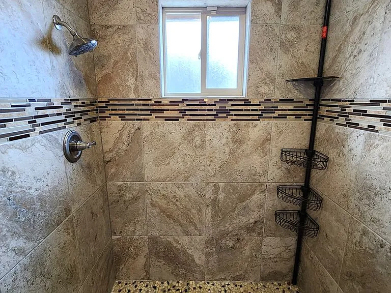 1795 Carlyle Dr — Photo 21