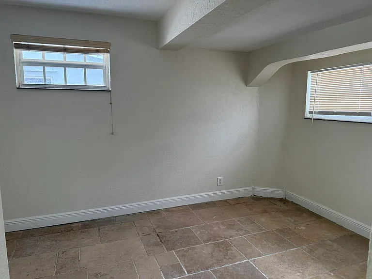 1751 NW 34th Ave — Photo 19
