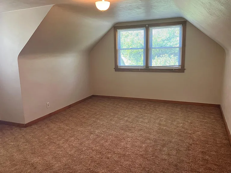 Upstairs bedroom