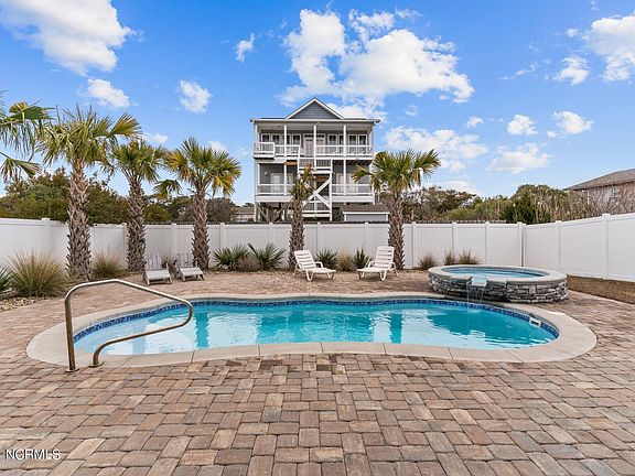 4th image of 4324 E Dolphin Drive