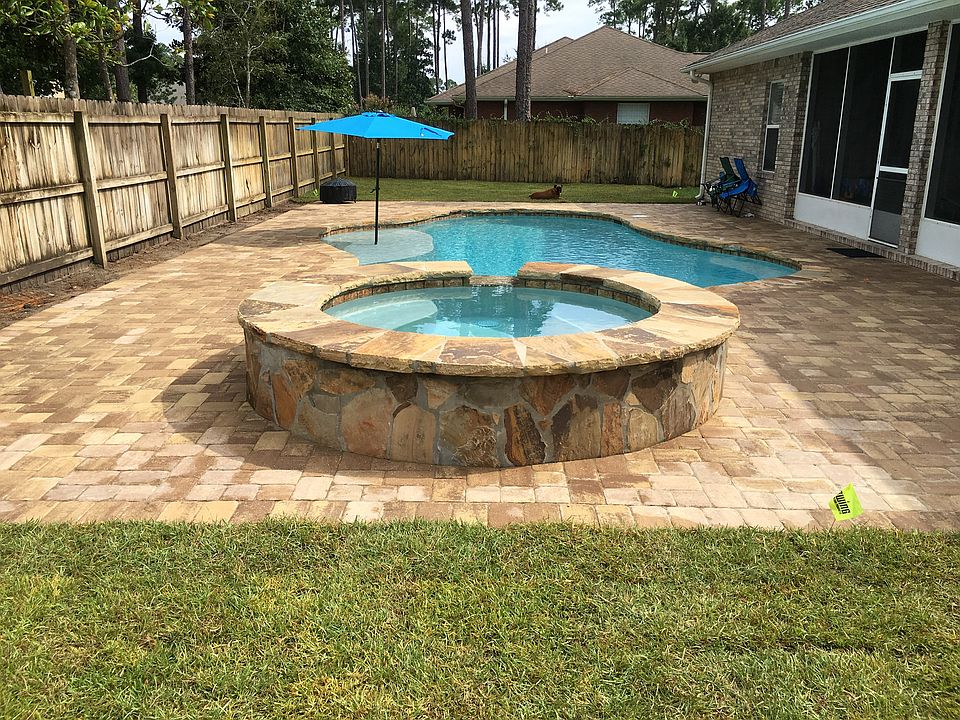 Backyard Pool/Spa
