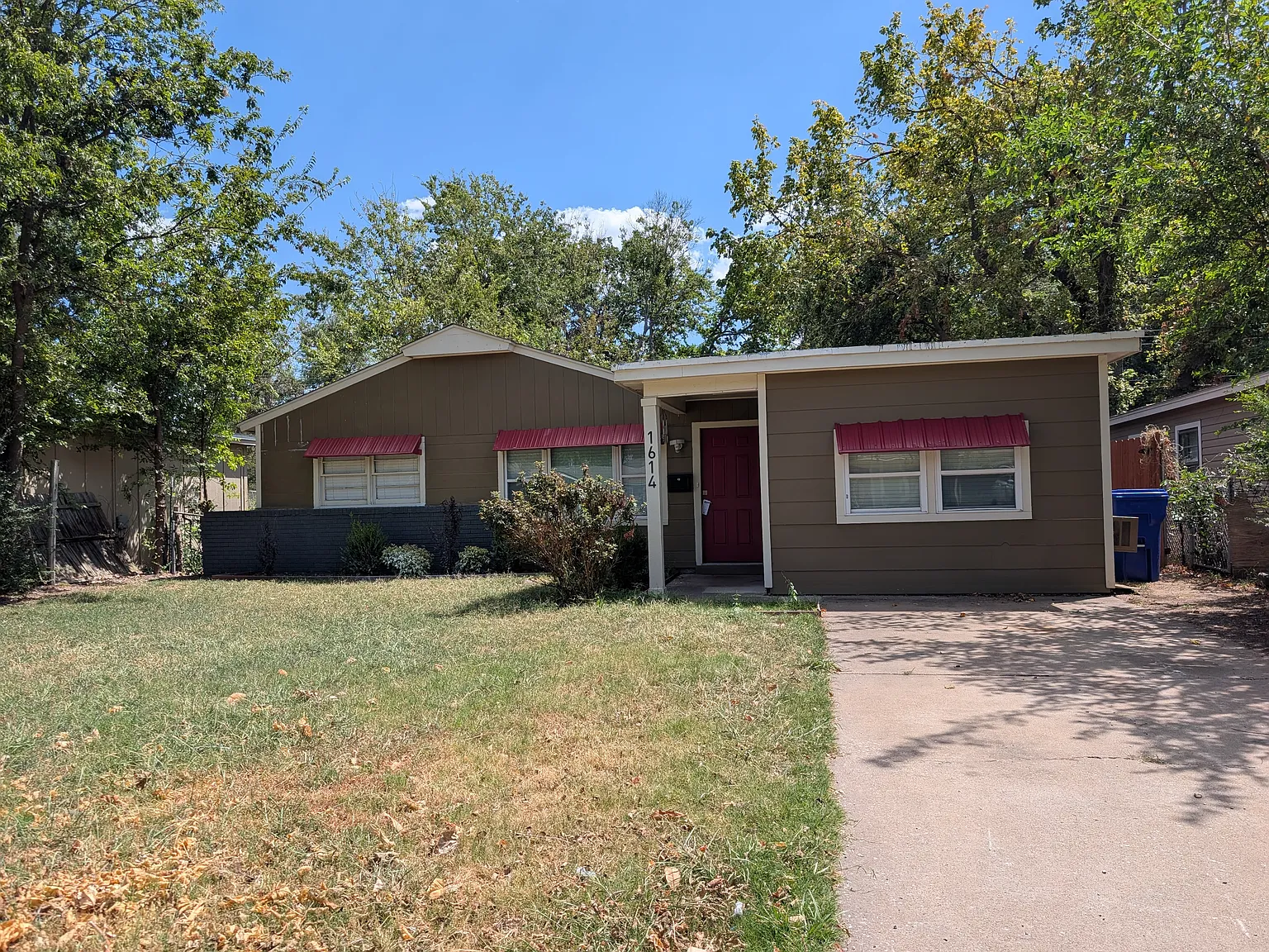 3 bed, 1120 sqft, $1,500 — Photo 1