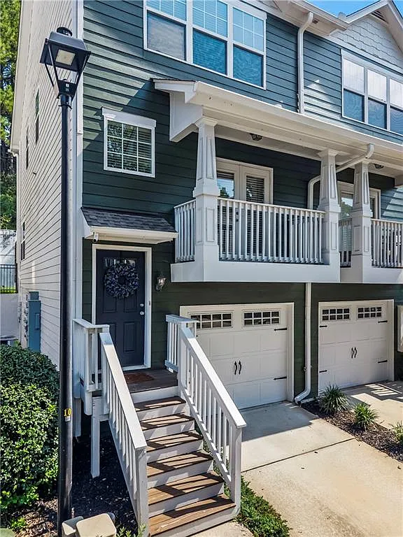 3 bed, 3.5 bath, 1326 sqft, $2,750 — Photo 1