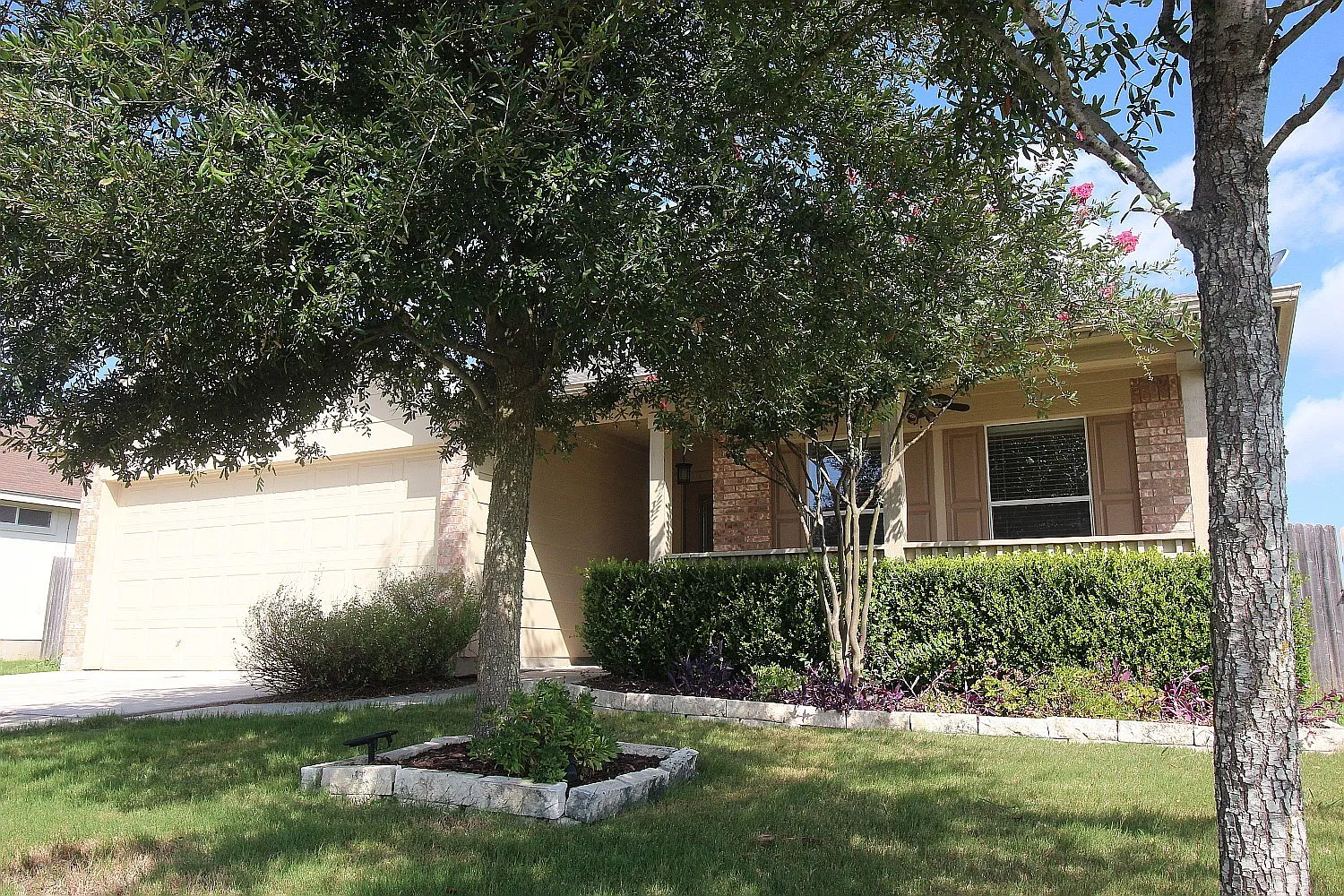 Open Floor Plan, Single Story — Photo 1