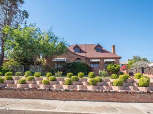 975 Loma Vista Pl, Santa Paula, CA 93060