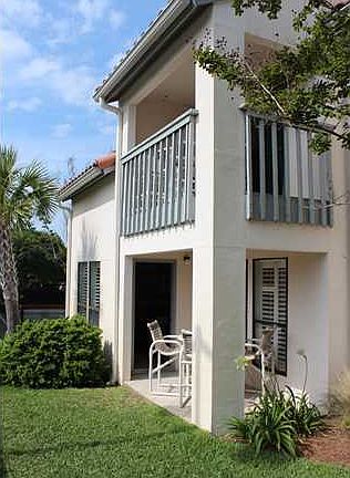 3rd image of 61 Kensington Ln #61