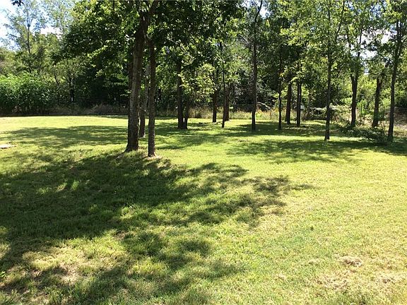 3rd image of 9015 NE County Road 2140