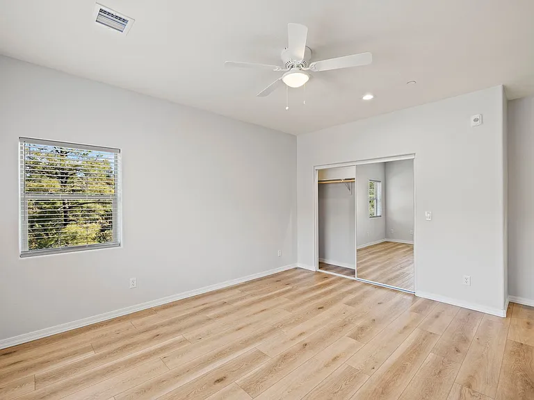 Cala Luxury Apartments — Photo 42