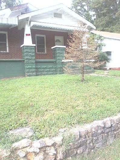 Huge Front Yard