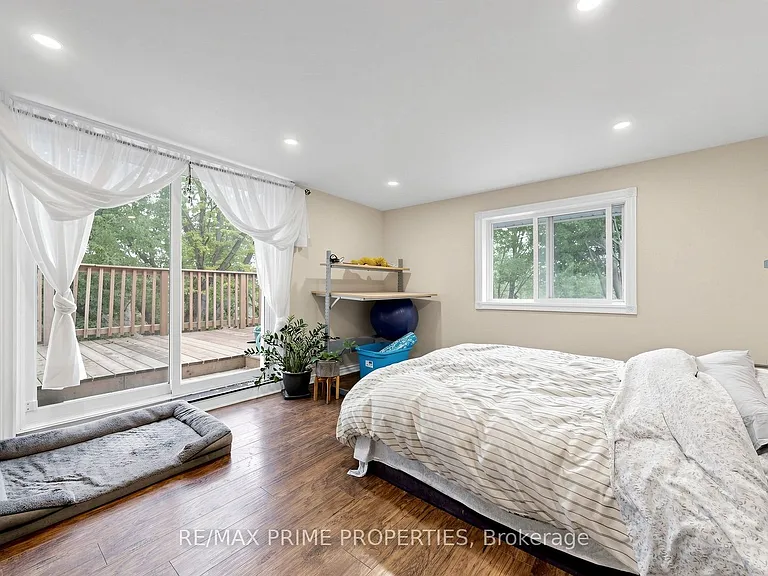 19108 Centre St #3 — Photo 10