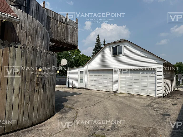 1365 Stuart St — Photo 8