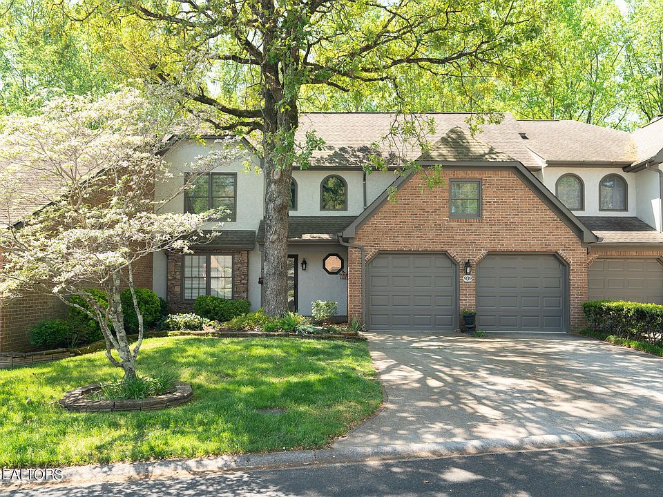 1st image of 939 Ethans Glen Dr