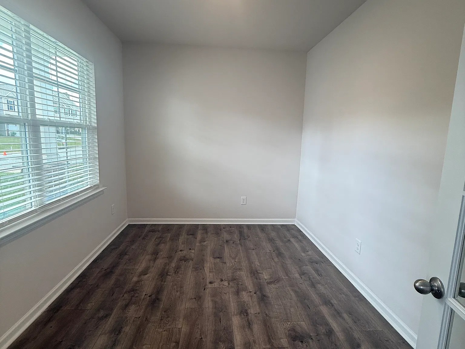 4 bed, 2.5 bath, 2958 sqft, $2,800 — Photo 2