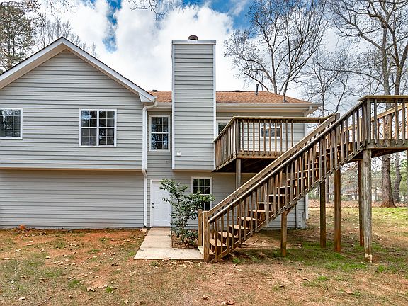 3rd image of 85 Oaklake Dr