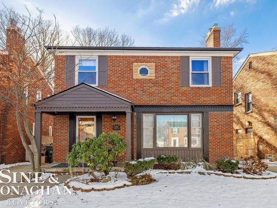 1971 Littlestone Rd, Grosse Pointe Woods, MI 48236