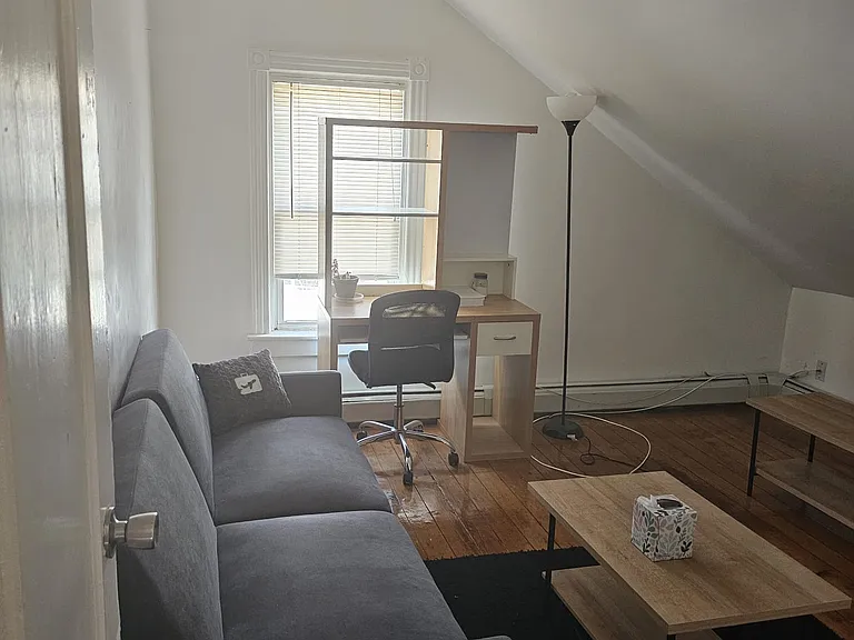 242 Valley St #3 — Photo 8