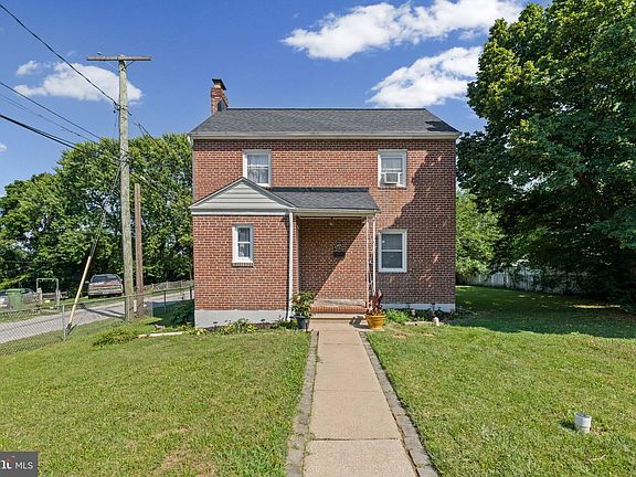 3rd image of 4701 Mannasota Ave