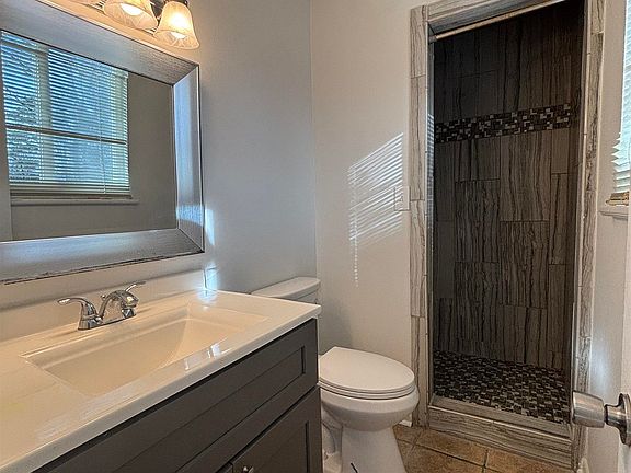 5th image of 3873 Rock Ridge Ct