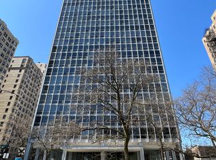 2400 N Lakeview Ave APT 2702, Chicago, IL 60614