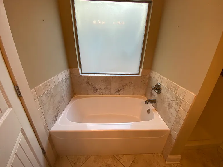 7700 Kari Ln — Photo 8