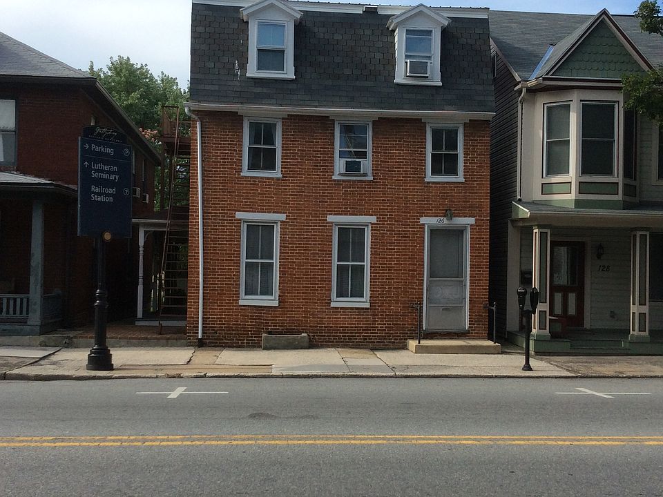 126 York St