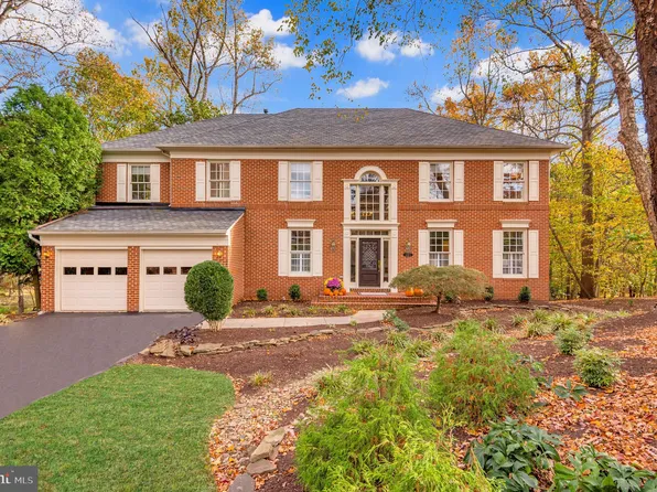 14003 Tarn Hill Dr, Clifton, VA 20124