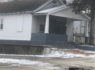 414 S 5th St, Atchison, KS 66002