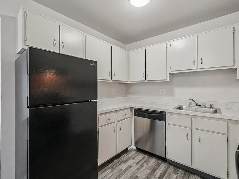 Cityside Apartments and Townhomes — Photo 66