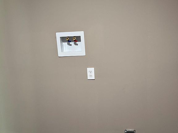 5th image of 5803 Avenue G