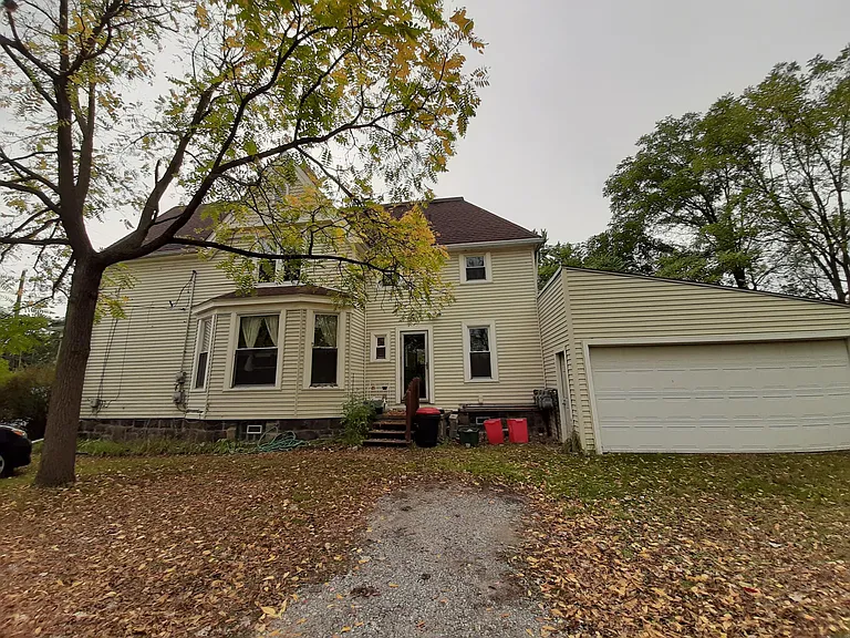 Side view of the Duplex and garage