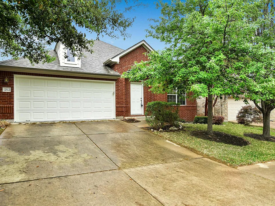 12512 Central Park Dr
