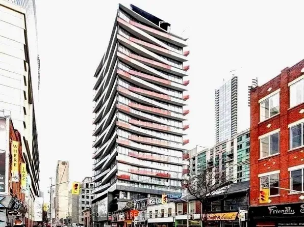 215 Queen St W, Toronto, ON